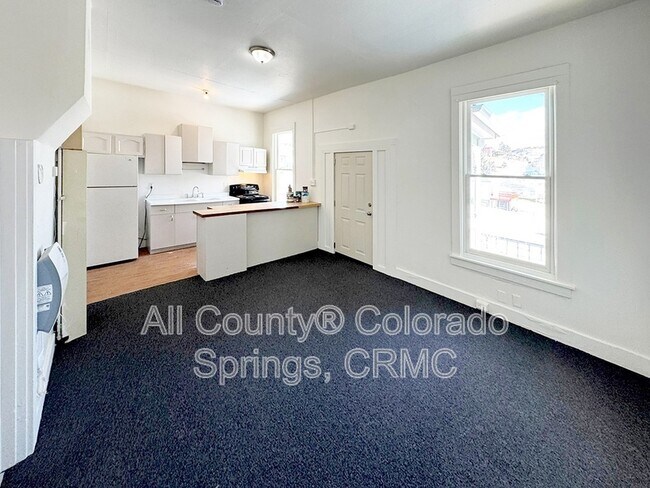 Foto del edificio - 215 N First Street