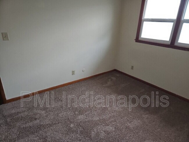 Foto del edificio - 7044 Meadow Dr