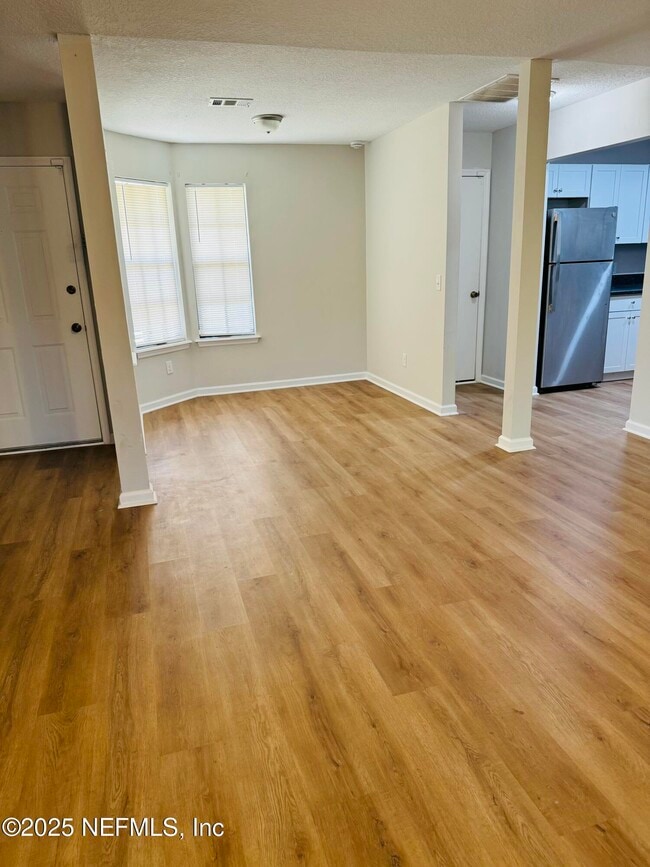 Building Photo - 8153 Settlers Landing Trail N