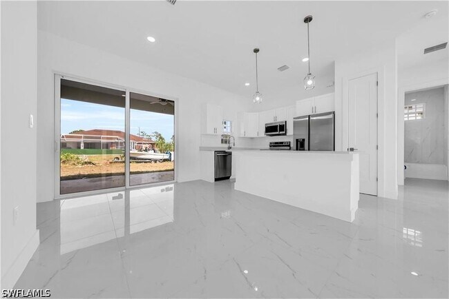 Foto del edificio - 3310 11th St W