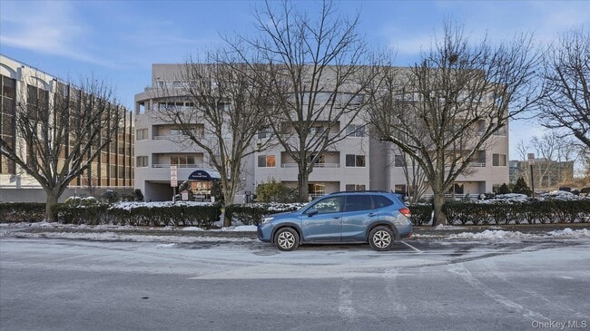 Building Photo - 100 Cutter Mill Rd