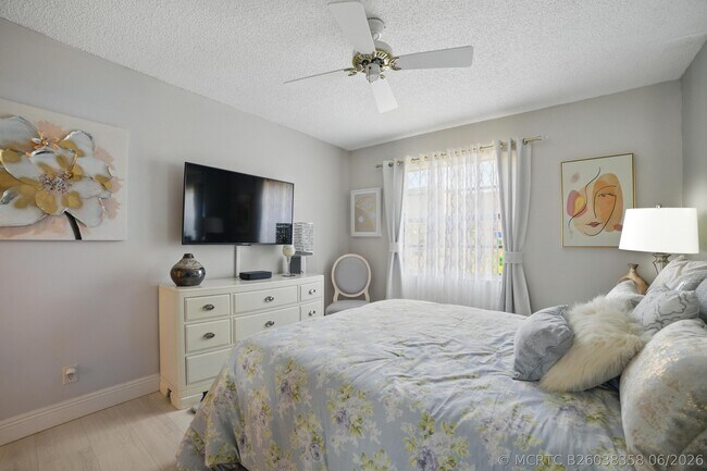 Foto del edificio - 137 Piedmont Way