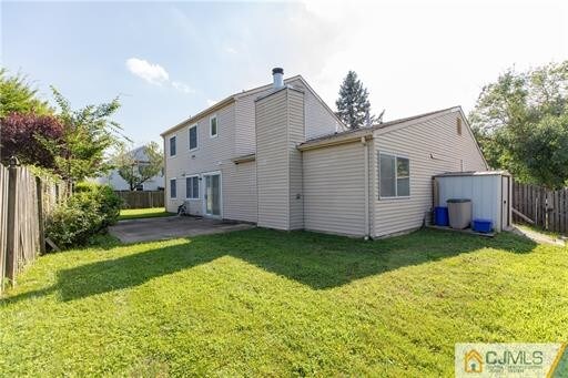 Foto del edificio - 15 Firethorn Dr