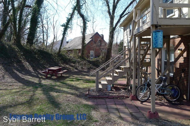 Foto del edificio - 954 Floyd Ave SW