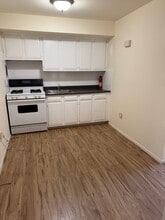 Building Photo - 6419 Tulip St