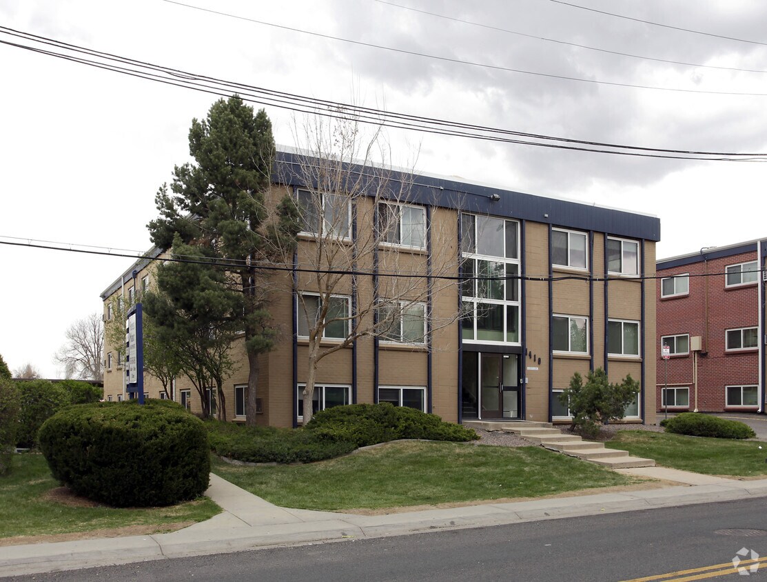 Primary Photo - Fitzsimons Flats