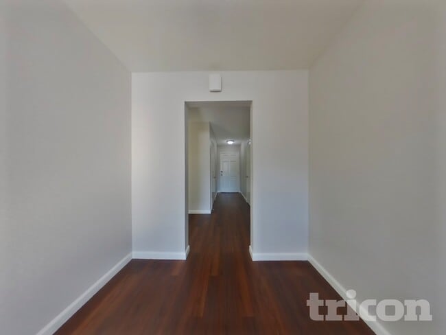 Building Photo - 5294 Acacia Way