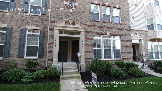 Spacious Two Level Condo With 9 Ft Ceilings Condo For Rent In