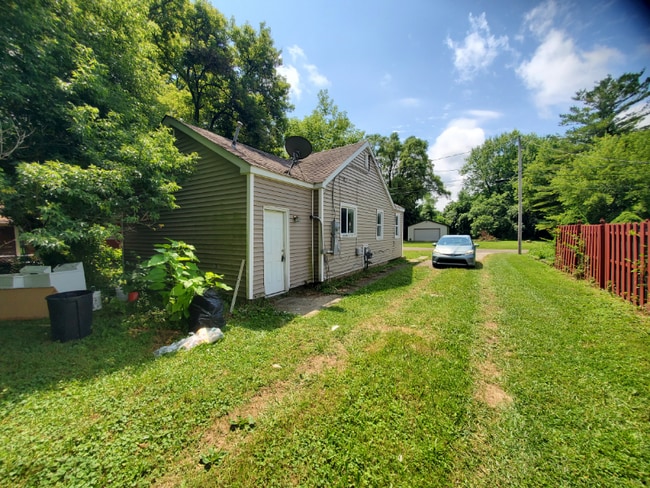 Building Photo - 3432 Concord St