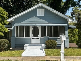 Building Photo - 535 Lake Dr