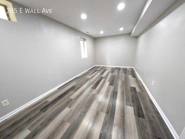 Building Photo - 205 E Wall Ave
