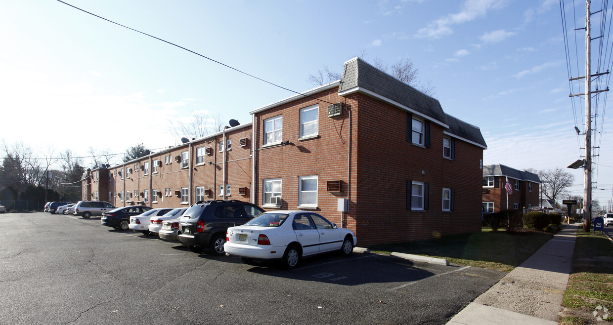 Foto del edificio - Glendora Court Apartments