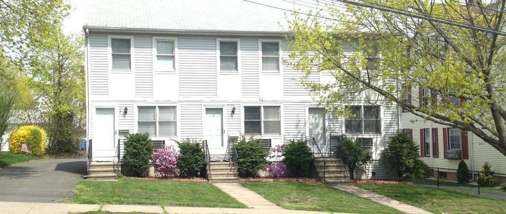 Primary Photo - 412 Chestnut St