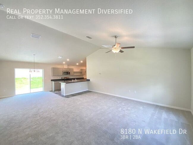 Foto del edificio - 8180 N Wakefield Dr