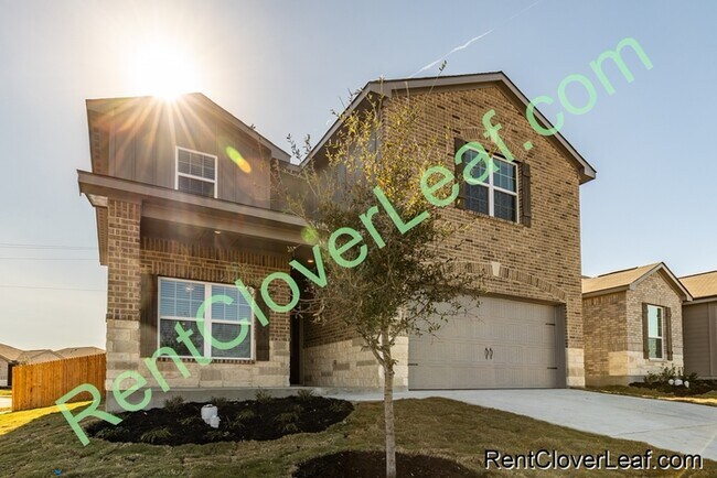 Building Photo - Two-story 5 Bed / 2.5 Bath