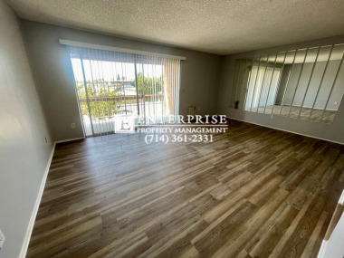 Building Photo - HALF OFF Special! Condo Near Beach with Po...