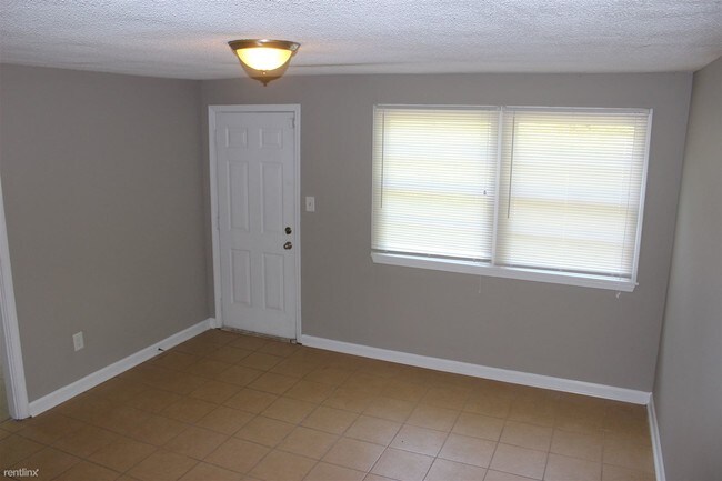 Foto del edificio - 3 br, 1.5 bath House - 3990 Rutgers Drive