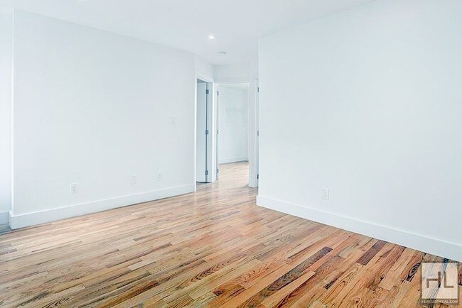 Foto del edificio - 310-310 10th St