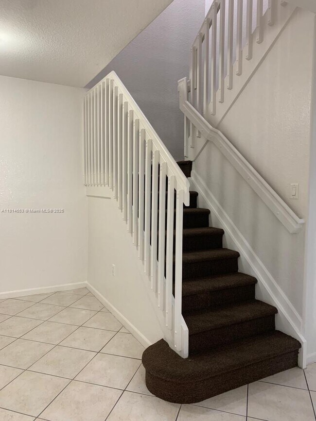 Building Photo - 2635 SW 84th Ter