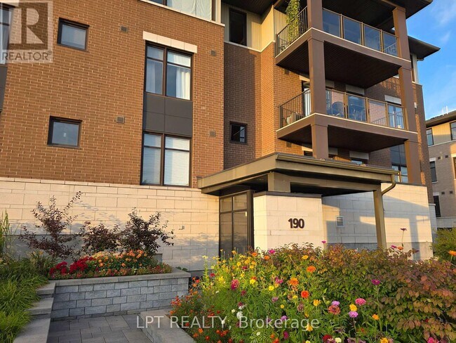 Building Photo - 190 Guelph Private
