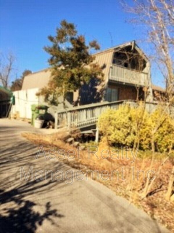 Building Photo - 108 Waverly Cir