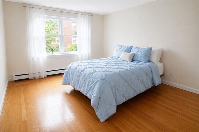Foto del edificio - 65 Colborne Rd