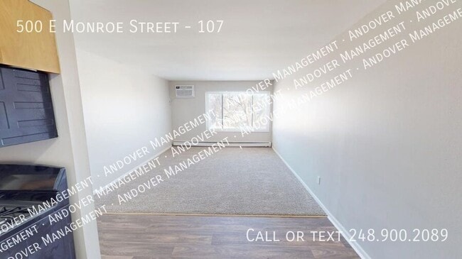 Building Photo - 500 E Monroe St