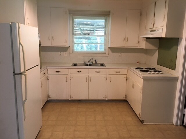 Building Photo - Beautiful home near VSU!