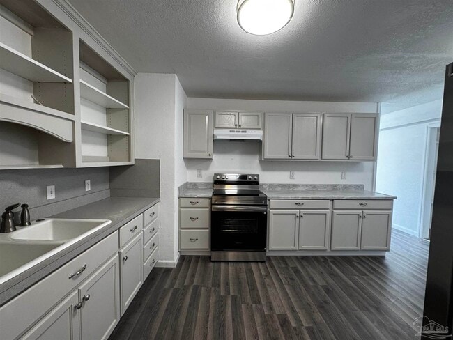 Building Photo - 5367 Locklin Ave