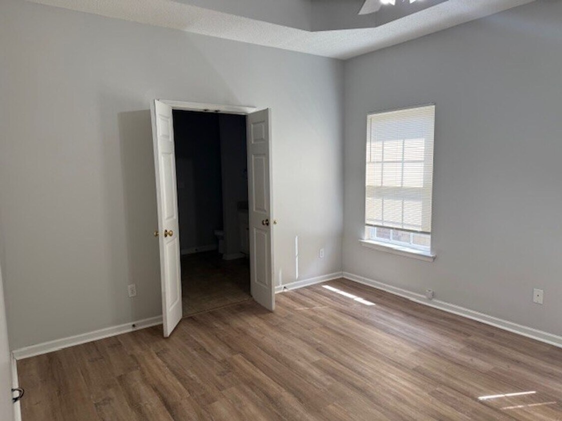 Foto del edificio - Nice 3 Bed 2 bath Home Available! Schedule...