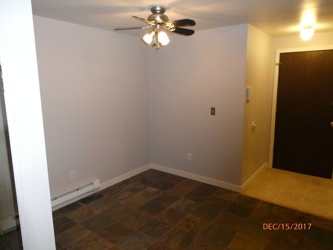 Photo - New Remodeled 1 Bed 1 Bath Condo Across fr...