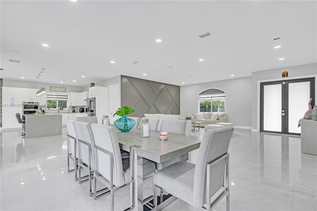 Building Photo - 22450 SW 184th Ave