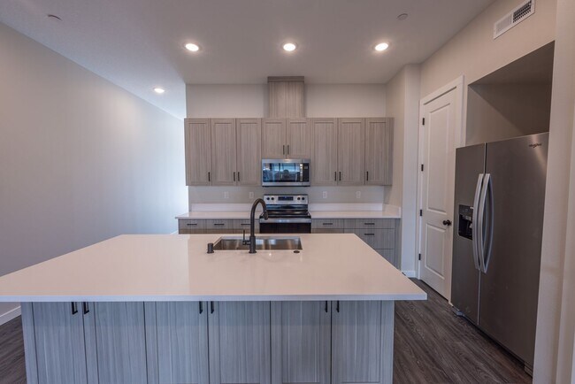Foto del edificio - Built in 2024 - 3 bedroom with loft/office. Has AC.