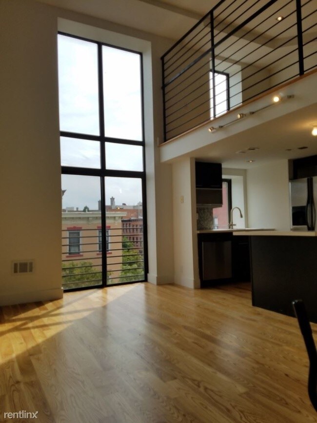 Building Photo - 320 Bedford Ave