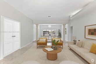 Building Photo - 80 Shore Dr W