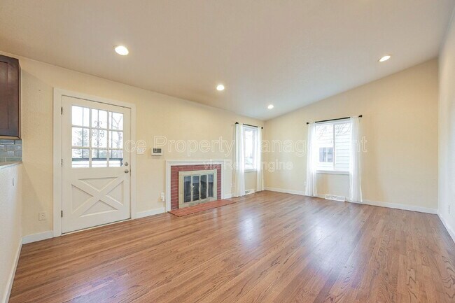 Foto del edificio - 1949 S Kearney Way