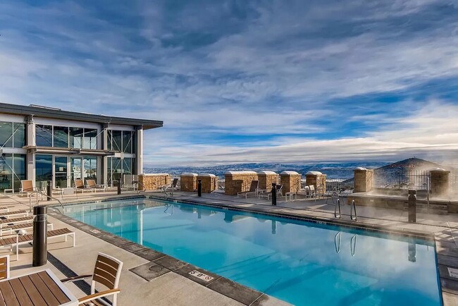 Foto del edificio - 2752 W High Mountain Rd