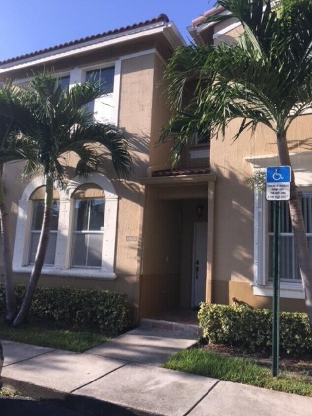 15621 SW 39th St, Miramar, FL 33027 Townhome Rentals in Miramar FL