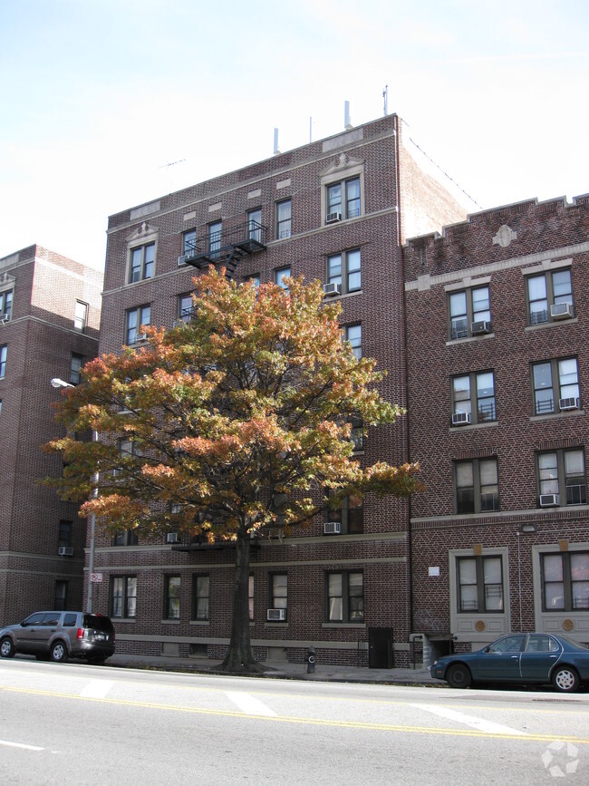Building Photo - 1553 OCEAN AVE