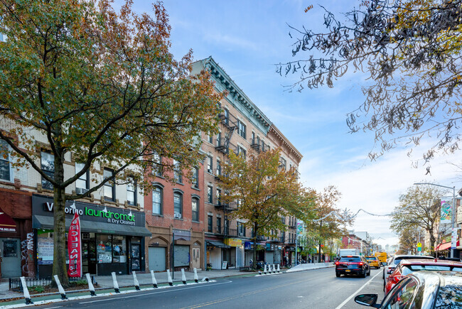 Building Photo - 648-658 Grand St