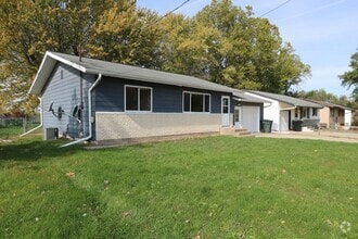 Building Photo - 340 Boundary Ave