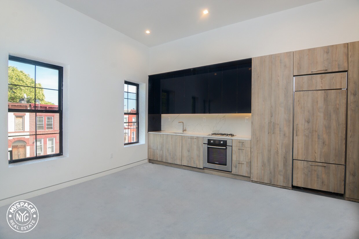Foto principal - 236 Albany Ave