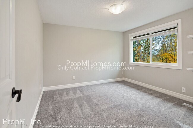 Building Photo - 5 br, 2.5 bath House - 9385 SW 192nd Place
