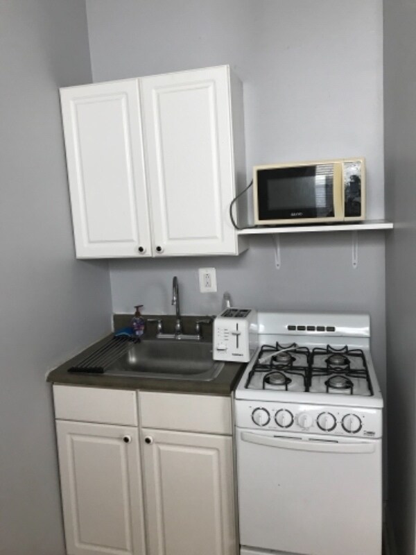 Foto del edificio - 538 E Girard Ave