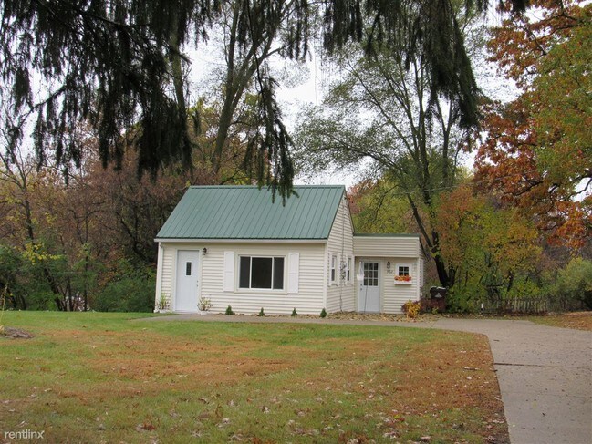 Foto del edificio - 502 S Dettman Rd