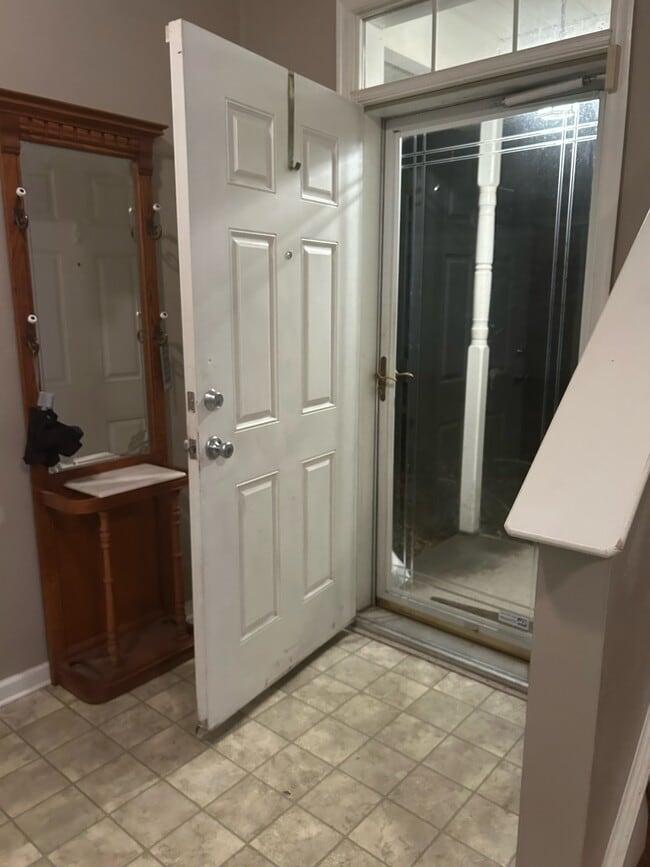 Foto del edificio - 243 Gimbert Dr