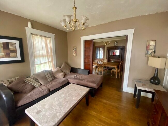 Foto del edificio - 7 E Kendall St