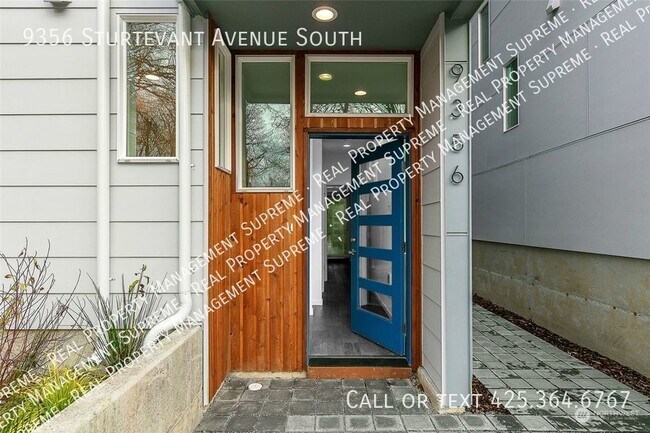 Building Photo - Beautiful Cozy and Convenient