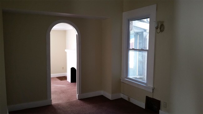 Building Photo - 1122 Woodmont Ave