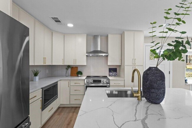 Foto del edificio - 2155 Hickory Trce